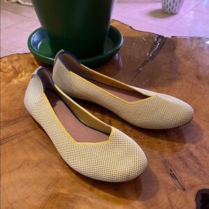 Elegant Yellow and Cream Women's Flats